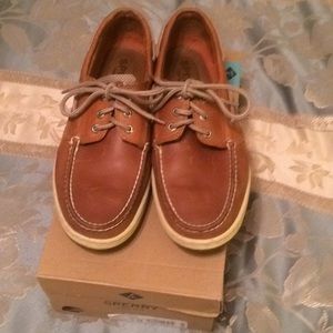 Sperry dark tan boat shoes